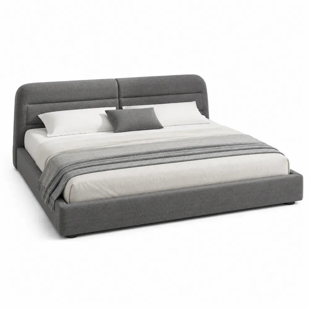 Cama doble tapizada gris con cabecero acolchado y somier de láminas